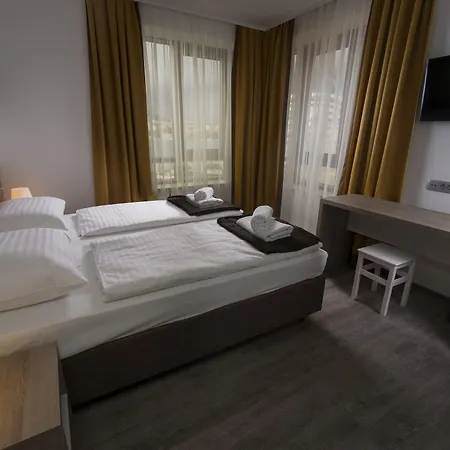 索尔旅馆 旅馆 *