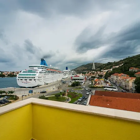 索尔旅馆 旅馆 *