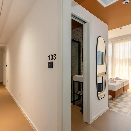 B&B Sol 2*