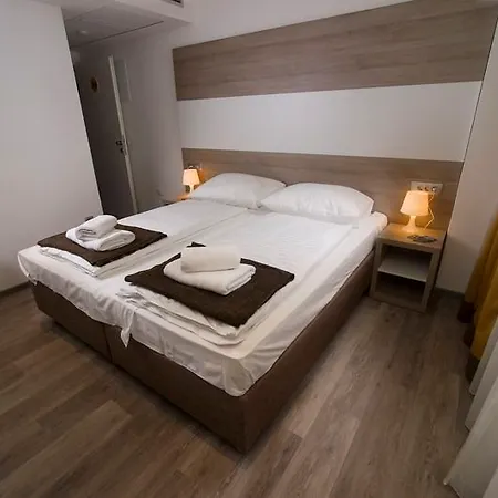 B&B Sol